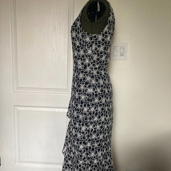 Flowing Black and White Floral Tea Dress, Warehouse - Picture 6 of 10